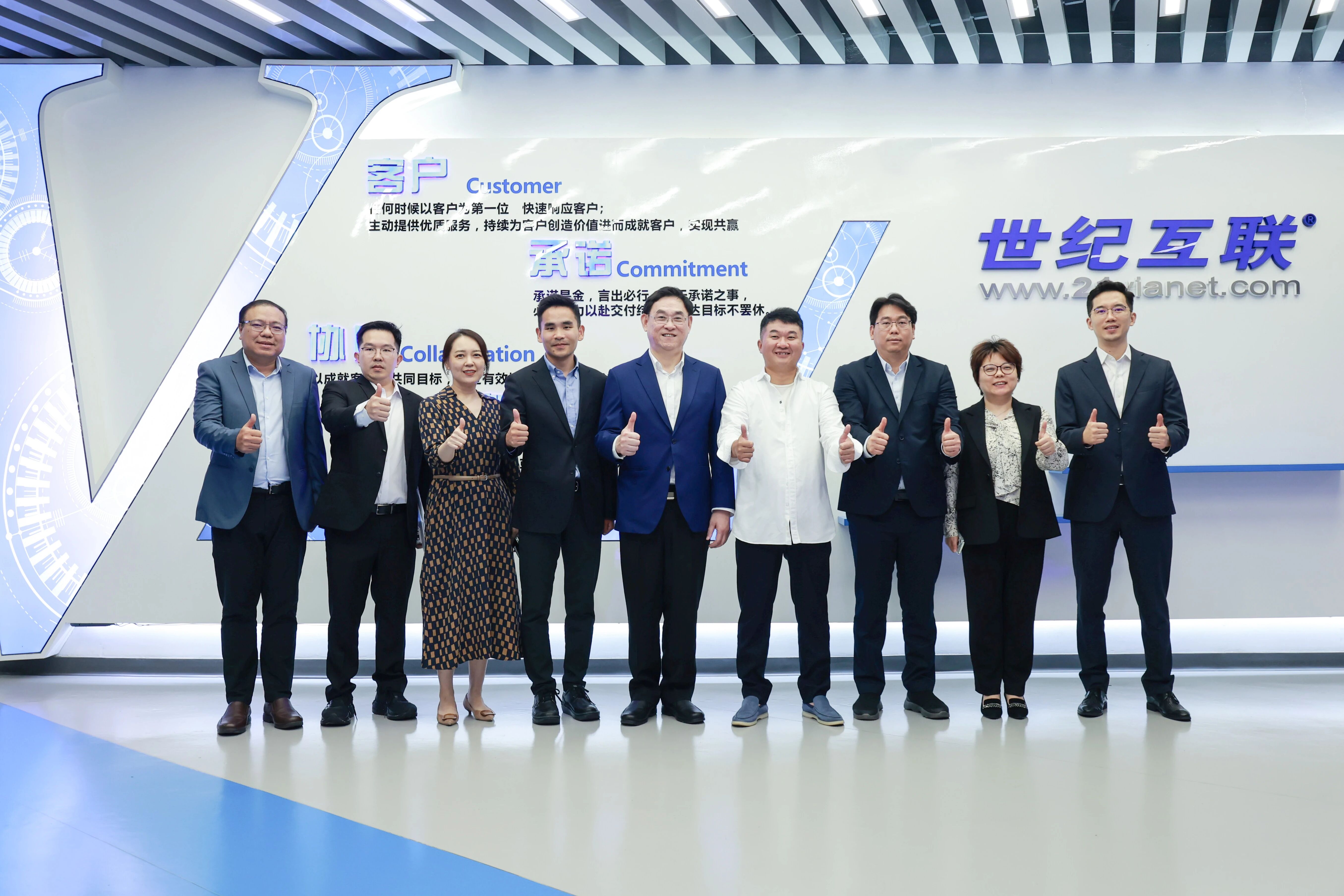 96bb3a406755906eb0cdf7274bf5143b.jpg 96bb3a406755906eb0cdf7274bf5143b.jpg